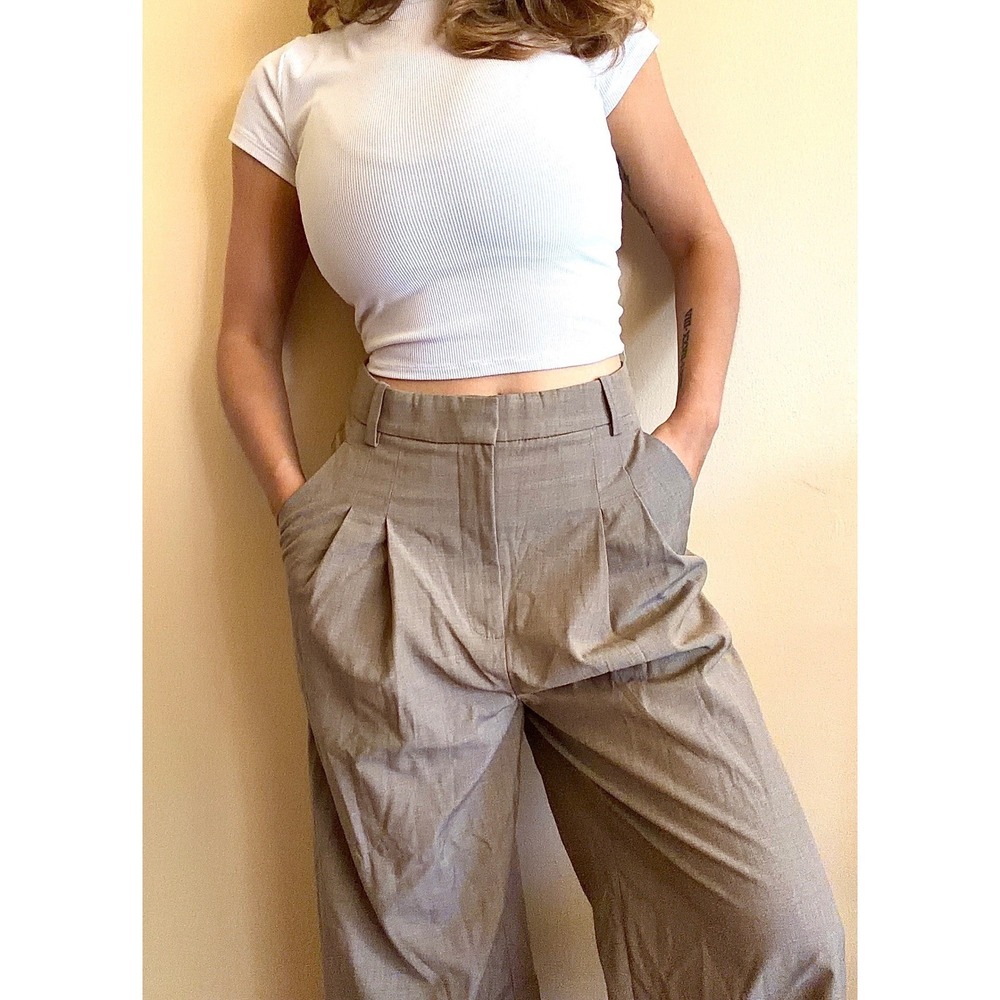 Beige wide leg pleated trousers size 2